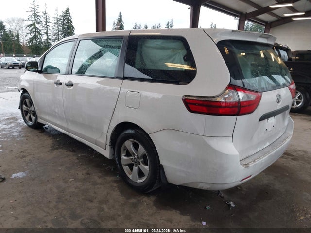 5TDZZ3DC9JS944008 Toyota Sienna L 7 Passenger