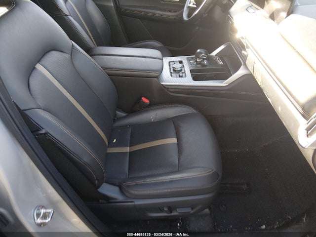 2024 Mazda Cx-90 3.3 Turbo Premium Plus მანქანა იყიდება აუქციონზე, vin: JM3KKEHD4R1177642, აუქციონის ნომერი: 44685125