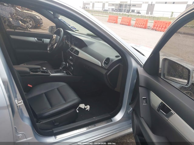 44685142 :رقم المزاد ، WDDGF4HB9DA789605 vin ، 2013 Mercedes-benz C 250 Sport مزاد بيع