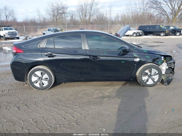 44685177 :رقم المزاد ، KMHC65LC0HU030078 vin ، 2017 Hyundai Ioniq Hybrid Blue مزاد بيع