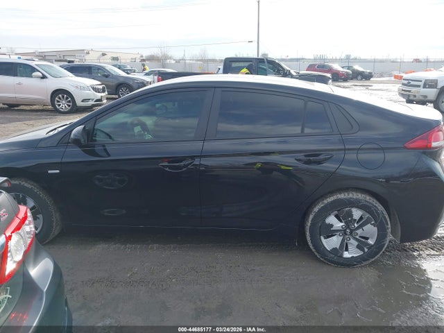 44685177 :رقم المزاد ، KMHC65LC0HU030078 vin ، 2017 Hyundai Ioniq Hybrid Blue مزاد بيع