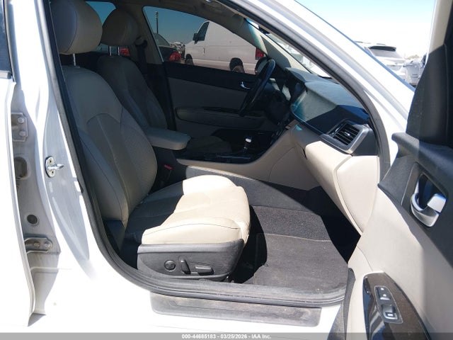 5XXGU4L30HG129690 KIA OPTIMA EX