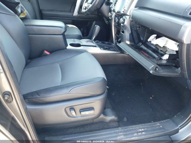 Продажа на аукционе авто 2022 Toyota 4runner Sr5 Premium, vin: JTEFU5JR1N5269641, номер лота: 44685215