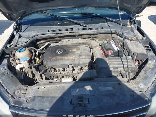 3VWD17AJ7FM252409 Volkswagen Jetta 1.8t Se