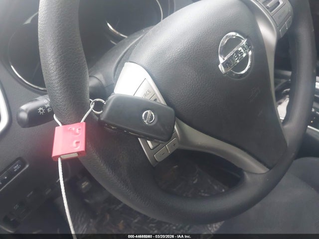 JN8AT2MV2GW137319 Nissan ROGUE S