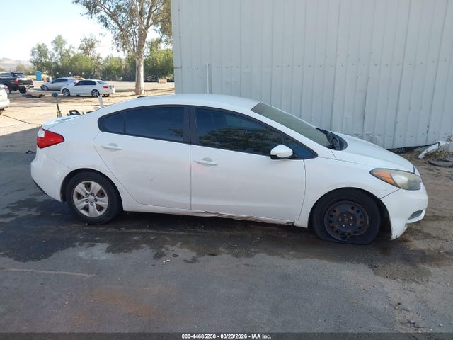 2016 Kia Forte Lx მანქანა იყიდება აუქციონზე, vin: KNAFK4A61G5611955, აუქციონის ნომერი: 44685258