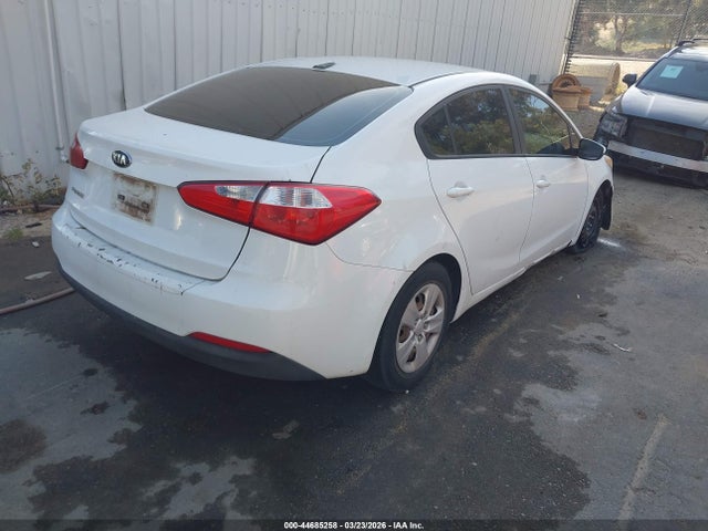 2016 Kia Forte Lx მანქანა იყიდება აუქციონზე, vin: KNAFK4A61G5611955, აუქციონის ნომერი: 44685258