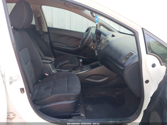 2016 Kia Forte Lx მანქანა იყიდება აუქციონზე, vin: KNAFK4A61G5611955, აუქციონის ნომერი: 44685258