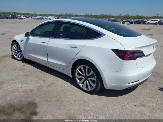 2018 Tesla Model 3 Long Range/performance მანქანა იყიდება აუქციონზე, vin: 5YJ3E1EB4JF101138, აუქციონის ნომერი: 44685270