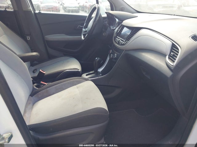 2020 CHEVROLET TRAX 3GNCJKSB3LL210465 Photo 4
