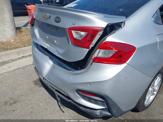 1G1BE5SM8G7327585 Chevrolet Cruze Lt Auto
