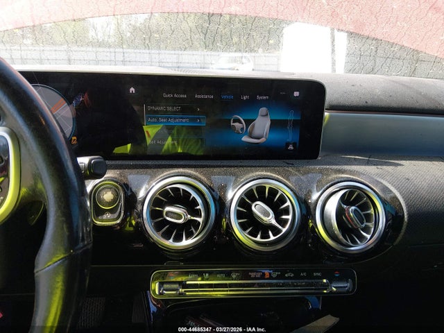 Mercedes-Benz A 220 2019 WDD3G4EB8KW014387 Image 21