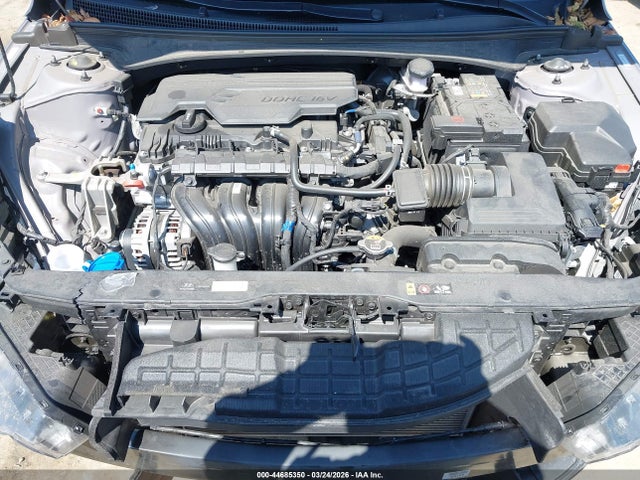 KMHLL4AG7PU590476 Hyundai ELANTRA SE