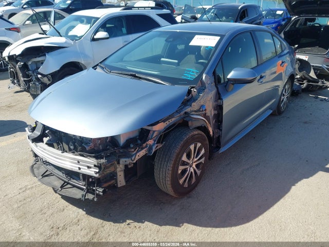 Toyota Corolla Hybrid Le 2022 JTDEAMDE9NJ041910 Image 2