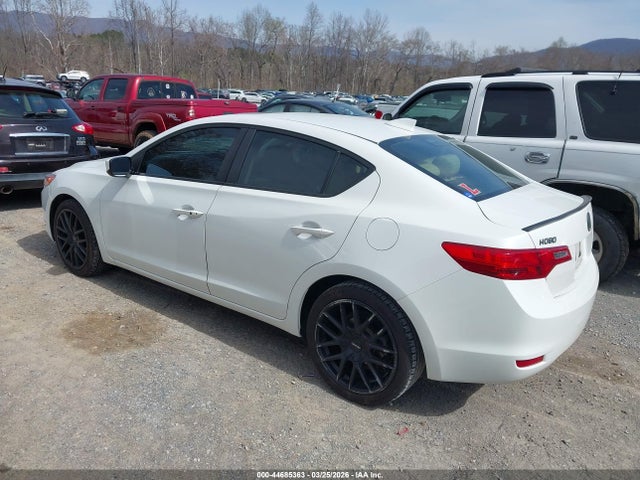 2013 ACURA ILX 19VDE1F77DE019423 Photo 2