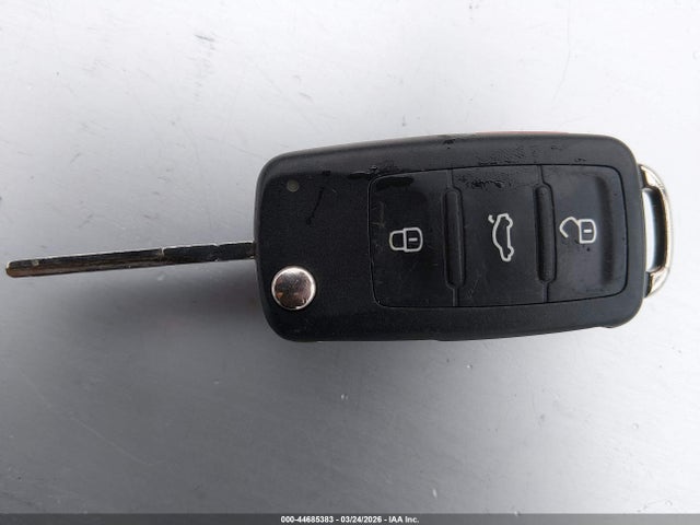 WVGBV7AX4FW554688 Volkswagen TIGUAN SE