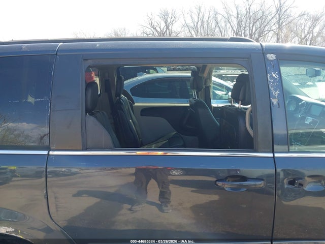 44685384 :رقم المزاد ، 2C4RC1BG3ER236220 vin ، 2014 Chrysler Town & Country Touring مزاد بيع