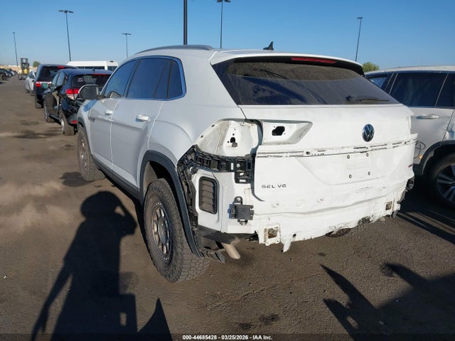 2021 VOLKSWAGEN ATLAS CROSS SPORT 1V2TE2CA4MC233140 Photo 2