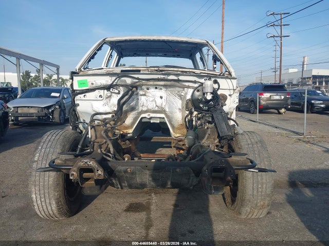 Chevrolet Silverado 1500 Wt 2017 1GCRCNEC6HZ255516 Image 12