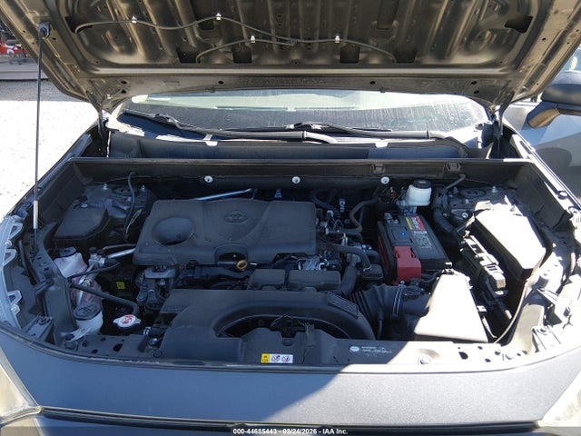 2T3H1RFV1KW002765 Toyota RAV4 LE