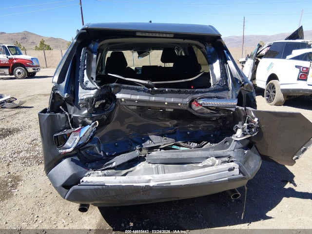 2T3H1RFV1KW002765 Toyota RAV4 LE