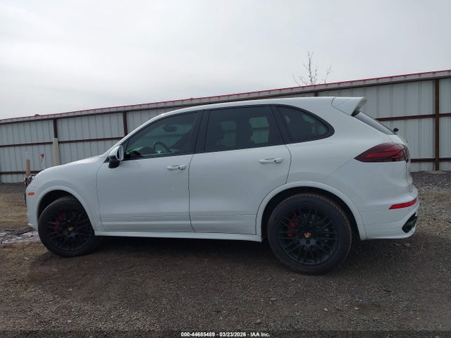 Porsche Cayenne Gts 2017 WP1AD2A26HLA82801 Image 15
