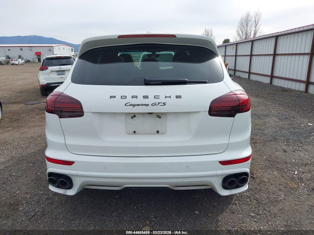Porsche Cayenne Gts 2017 WP1AD2A26HLA82801 Image 17