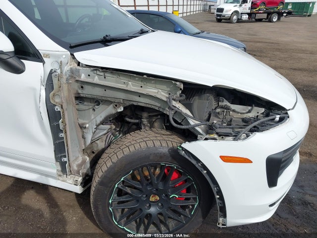 2017 PORSCHE CAYENNE WP1AD2A26HLA82801 Photo 5