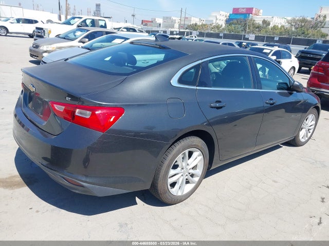1G1ZE5ST8HF152977 Chevrolet MALIBU 1LT