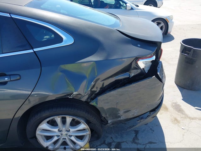 1G1ZE5ST8HF152977 Chevrolet MALIBU 1LT
