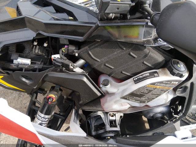 Polaris Other 2019 SN1DDLBR1KC340203 Image 10