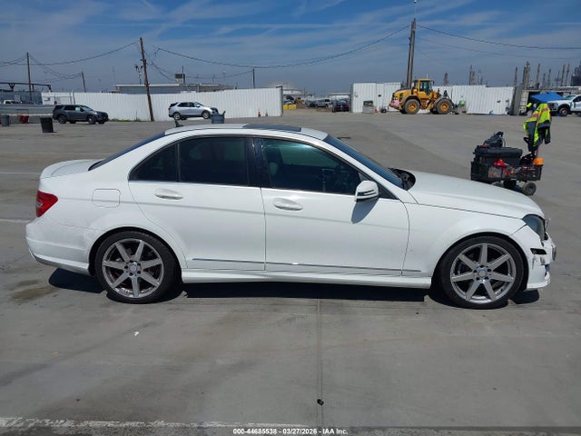 Продаж на аукціоні авто 2014 Mercedes-benz C 250 Sport, vin: WDDGF4HB5EA959007, номер лоту: 44685538