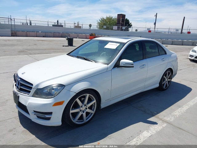 Продаж на аукціоні авто 2014 Mercedes-benz C 250 Sport, vin: WDDGF4HB5EA959007, номер лоту: 44685538