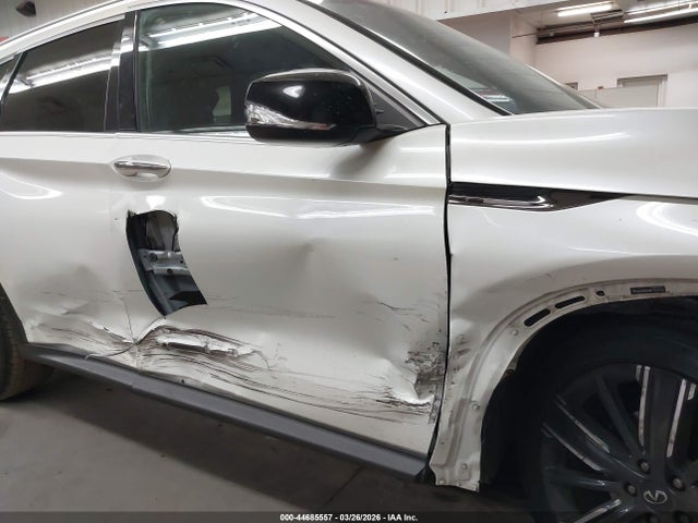 44685557 :رقم المزاد ، 3PCAJ5BA8MF109916 vin ، 2021 Infiniti Qx50 Luxe مزاد بيع