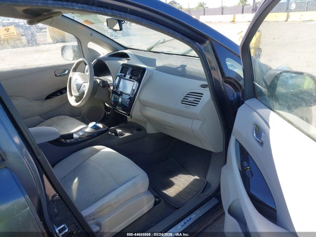 2013 NISSAN LEAF 1N4AZ0CP2DC402129 Photo 4