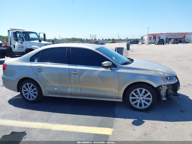 Продаж на аукціоні авто 2013 Volkswagen Jetta 2.5l Se, vin: 3VWDX7AJ7DM239462, номер лоту: 44685574