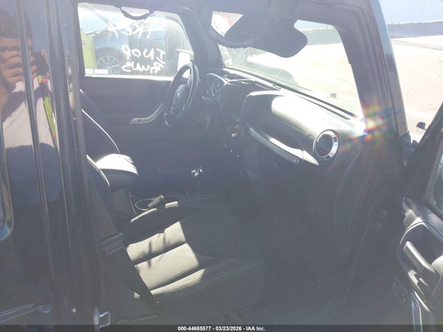 2013 JEEP WRANGLER UNLIMITED 1C4BJWEG5DL633533 Photo 4