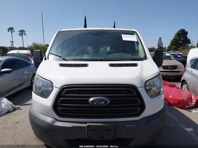 1FTYE1ZM1HKA60885 Ford Transit-150