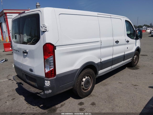 1FTYE1ZM1HKA60885 Ford Transit-150