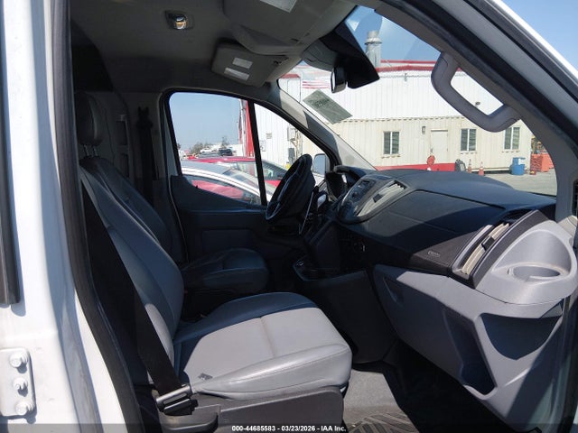 1FTYE1ZM1HKA60885 Ford Transit-150