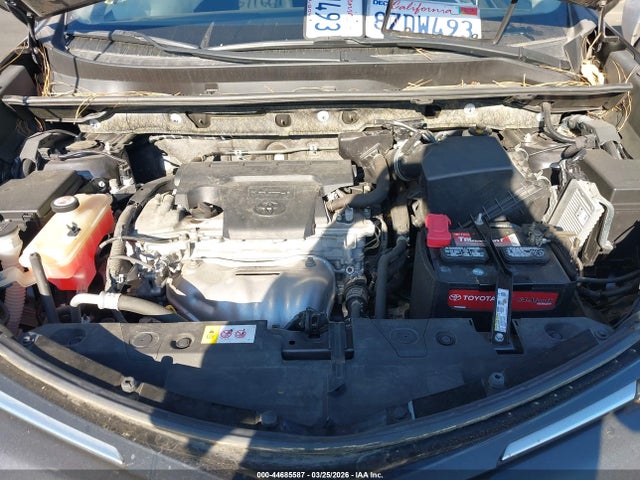 JTMZFREV5JJ150325 Toyota RAV4 LE