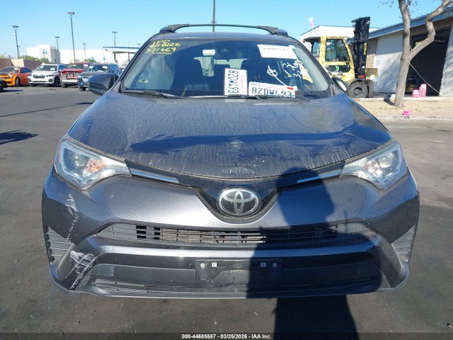 JTMZFREV5JJ150325 Toyota RAV4 LE