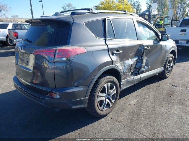 JTMZFREV5JJ150325 Toyota RAV4 LE