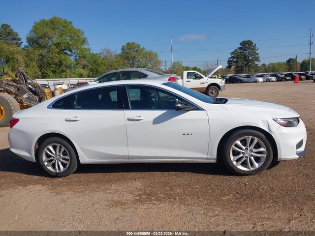 1G1ZE5ST8HF148945 Chevrolet MALIBU 1LT
