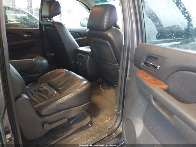 44685591 :رقم المزاد ، 1GKW2REG7BR264446 vin ، 2011 Gmc Yukon Xl 2500 Slt مزاد بيع