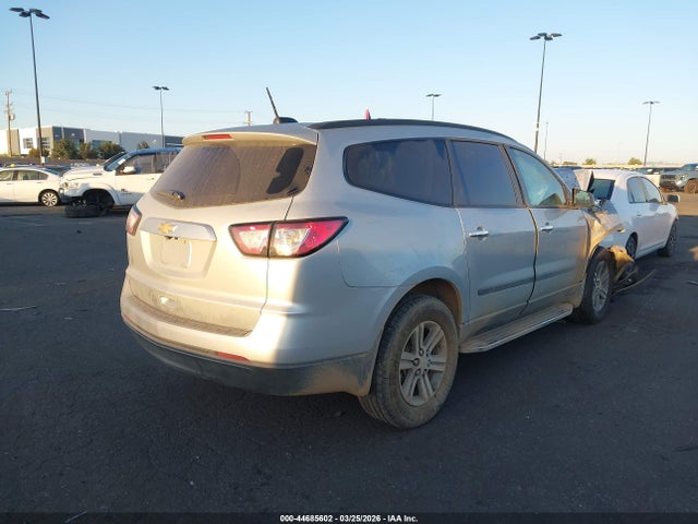 Chevrolet Traverse Ls 2017 1GNKRFKD3HJ221123 Image 4