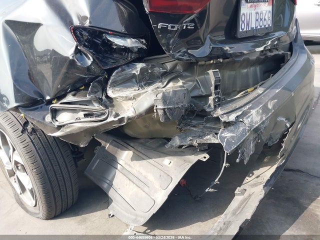 3KPF24AD9ME307015 KIA Forte Lxs