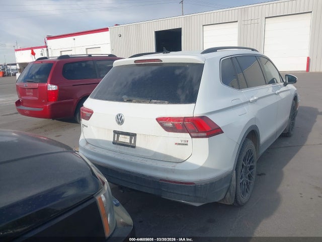 Продаж на аукціоні авто 2018 Volkswagen Tiguan 2.0t Se/2.0t Sel, vin: 3VV2B7AX7JM131093, номер лоту: 44685608