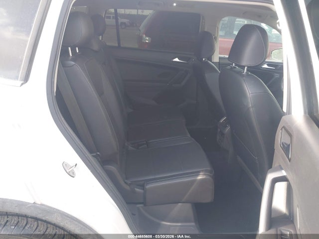 Продаж на аукціоні авто 2018 Volkswagen Tiguan 2.0t Se/2.0t Sel, vin: 3VV2B7AX7JM131093, номер лоту: 44685608