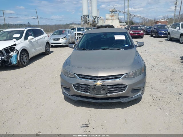 1G1ZE5ST2HF177695 Chevrolet MALIBU 1LT